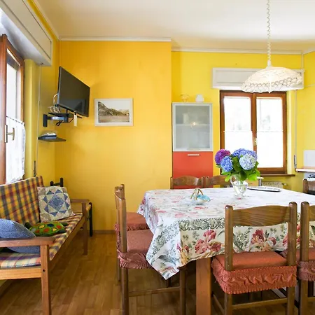 Casa Bougainville Apartment Cannobio