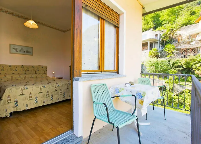 Casa Bougainville * Cannobio